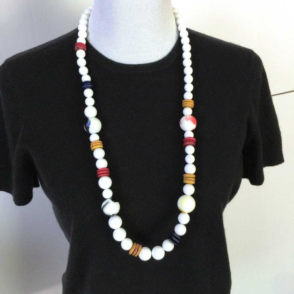 Vintage Carol Dauplaise Long MOD White Beaded Summer Necklace 35"